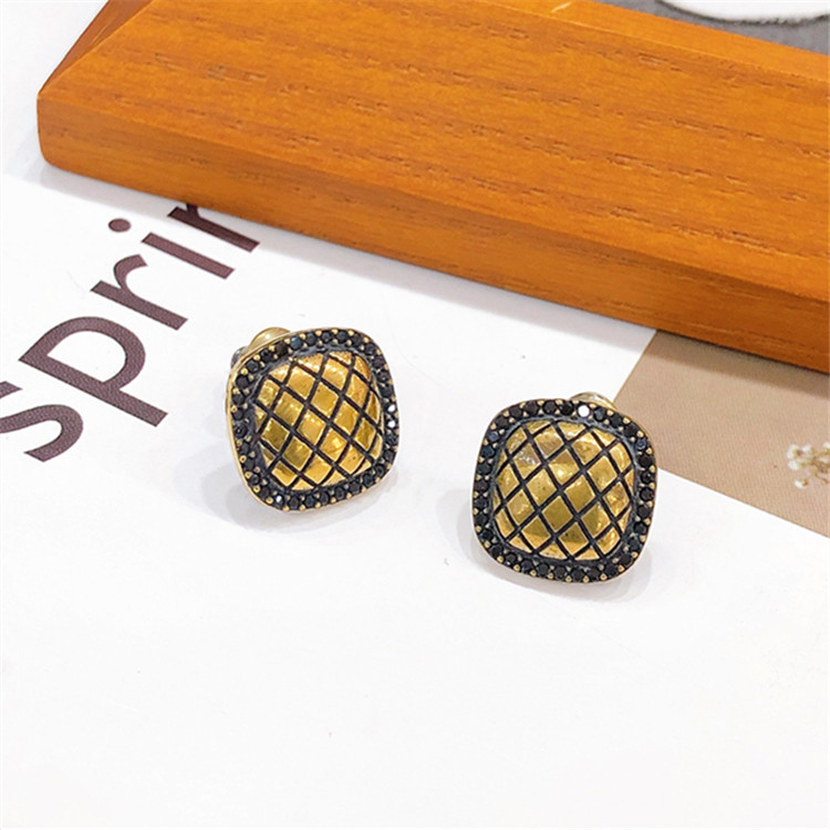 Eco-Friendly Copper Stud Earrings with Real Gold Plating