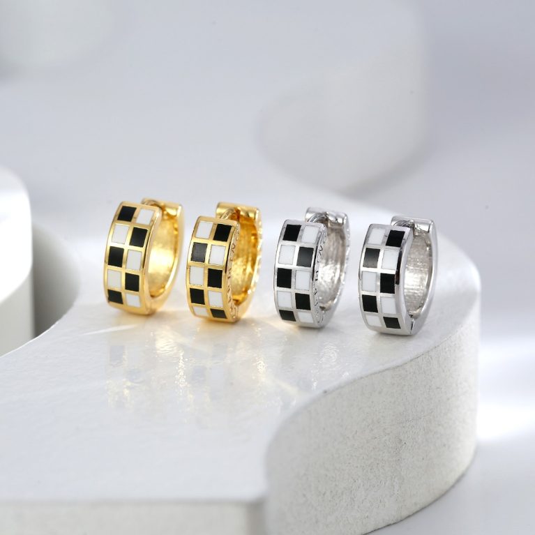 Eco-friendly Copper Real Gold Plating Checkerboard Pattern Ear Clip