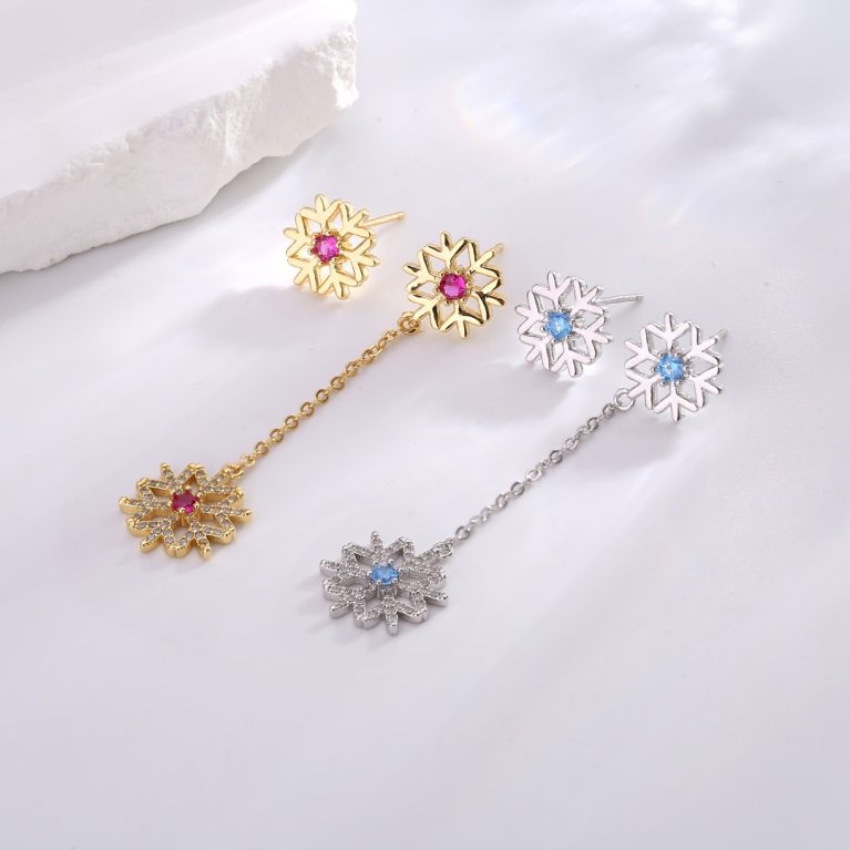 Eco-Friendly Copper Real Gold Plated Snowflake Ear Studs