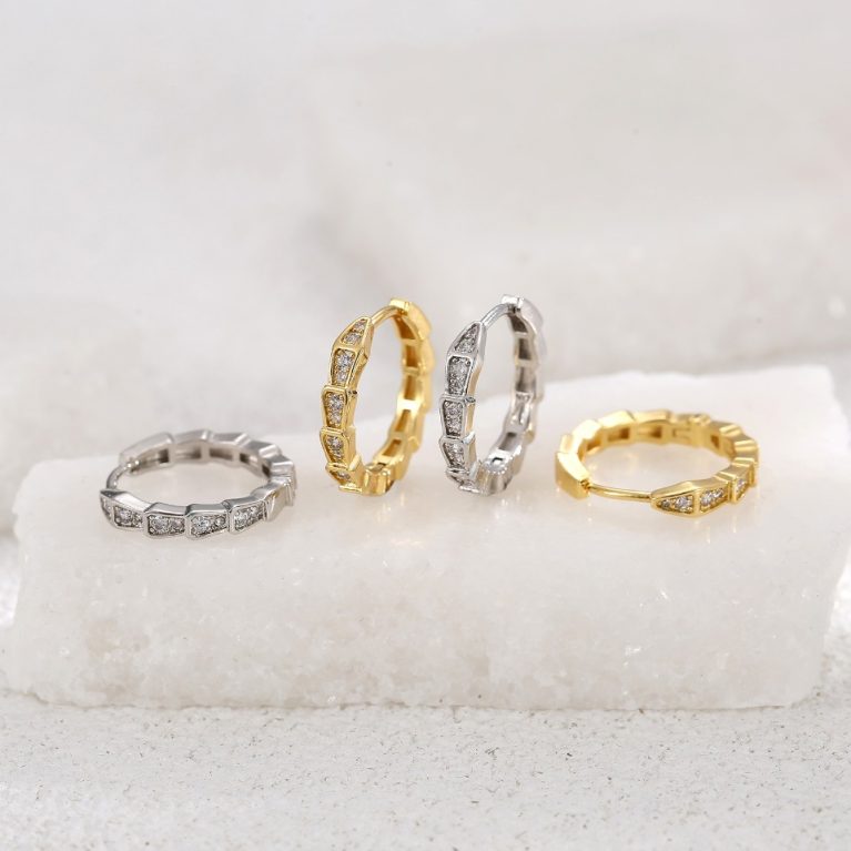 Hot-Selling Eco-Friendly Copper Earrings with Real Gold Plating and Snake-Shaped Ear Hooks