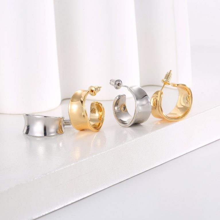 Eco-Friendly Copper & Real Gold Plated Simple Stud Earrings