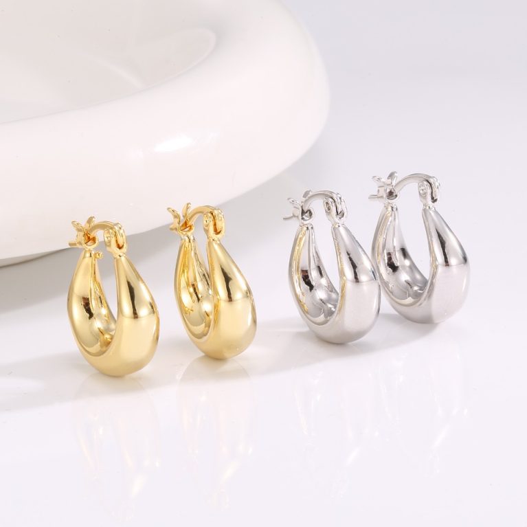 Eco-friendly Copper Real Gold Plating Minimalist Earhooks