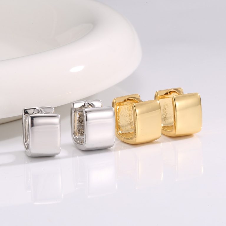 Eco-Friendly Copper Real Gold Plated Minimalist Ear Hooks