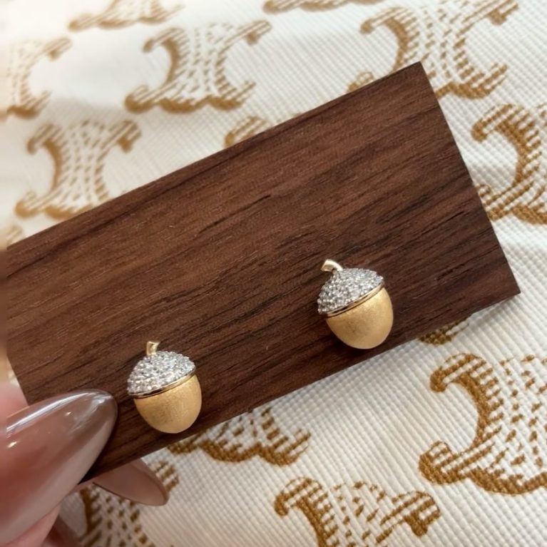 🔥 Hot-selling Bestseller Eco-friendly Copper with Real Gold Plating Little Pinecone Earrings