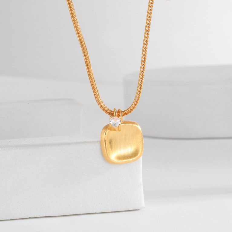 Popular Eco-Friendly Copper Necklace with Genuine Gold Plating & Modern Minimalist Design