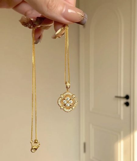 Eco-Friendly Copper Gold-Plated Reversible Four-Leaf Clover Necklace